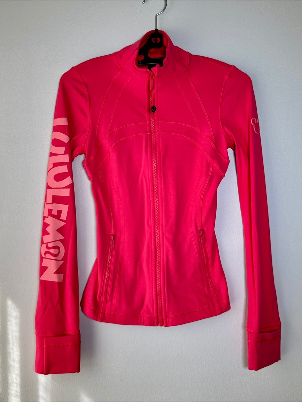 Limited Edition Disney x lululemon Define Zip Up Track Jacket Nulu Size 0 Pink